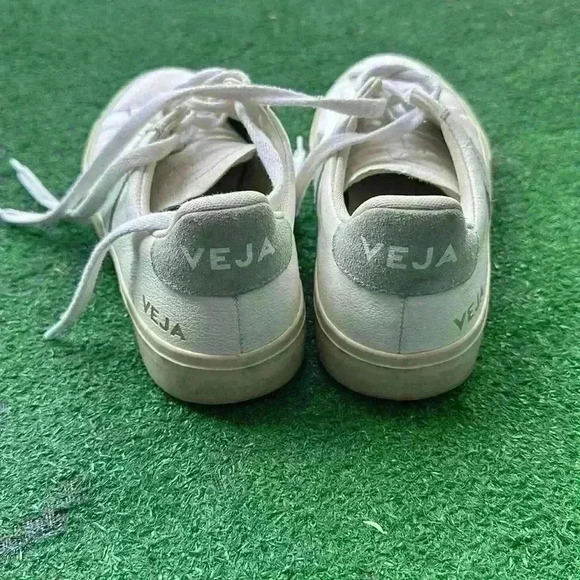 VEJA - Picture 6 of 7